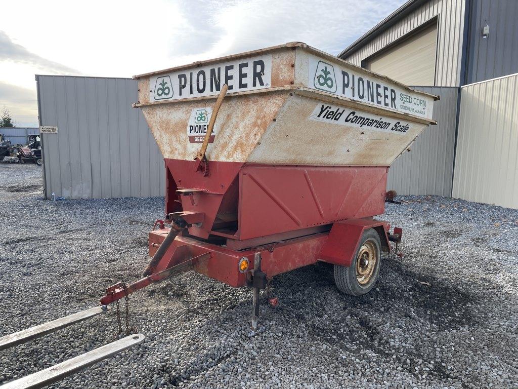 Pioneer Seeds Auger Cart