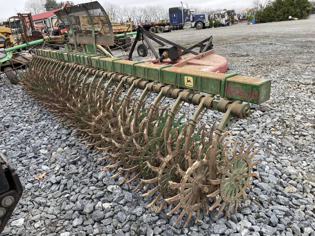 John Deere 400 Rotary Hoe