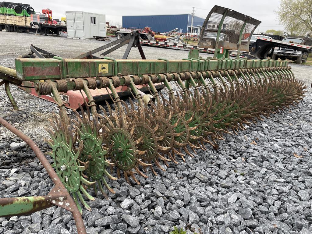 John Deere 400 Rotary Hoe