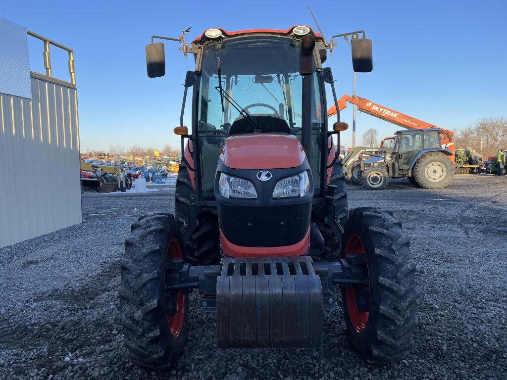 Kubota M7060D Tractor