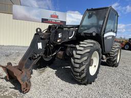 New HOlland LM445A Telehandler