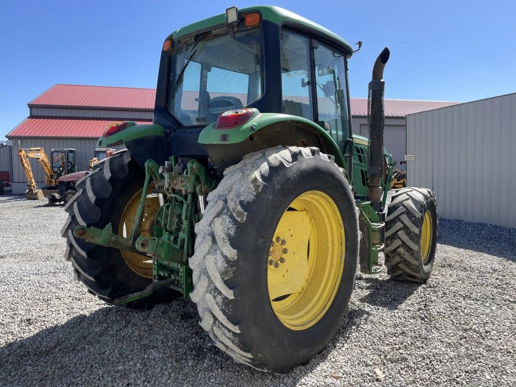 John Deere 6115M Tractor