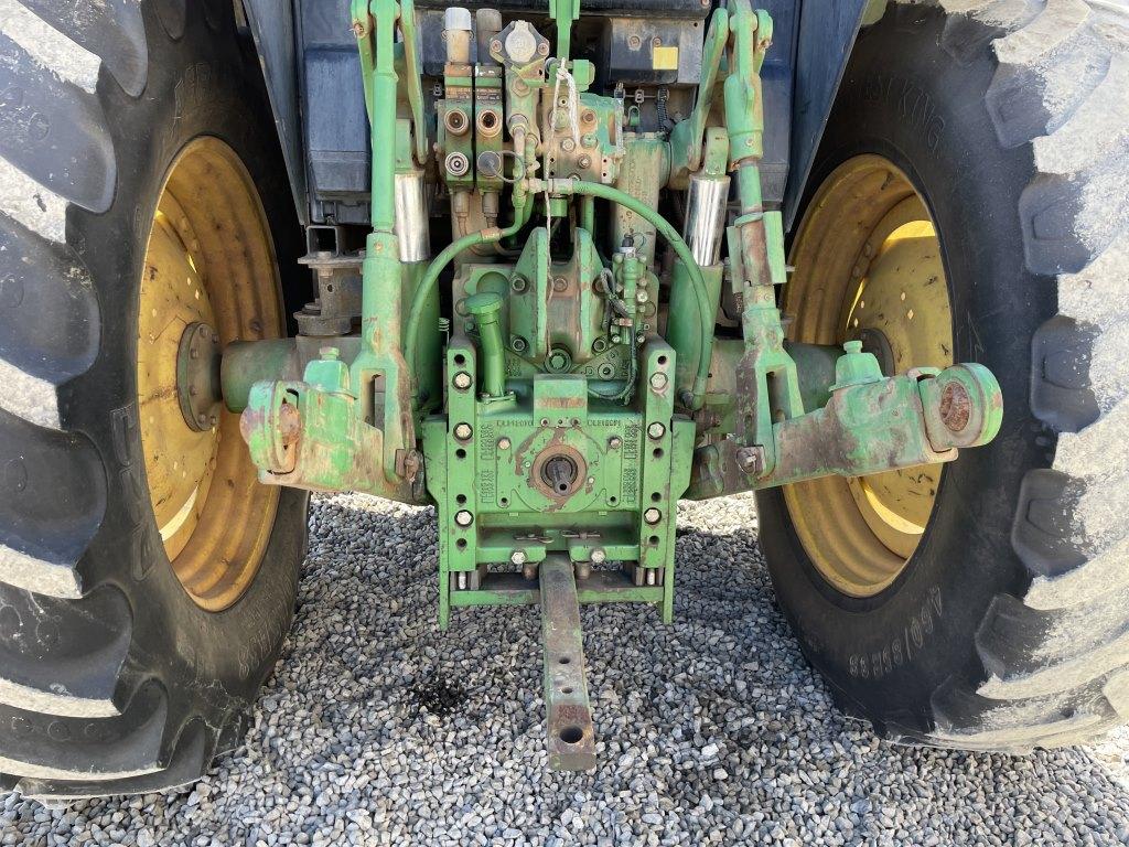 John Deere 6115M Tractor