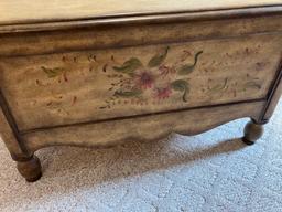 Beautiful blanket chest!!