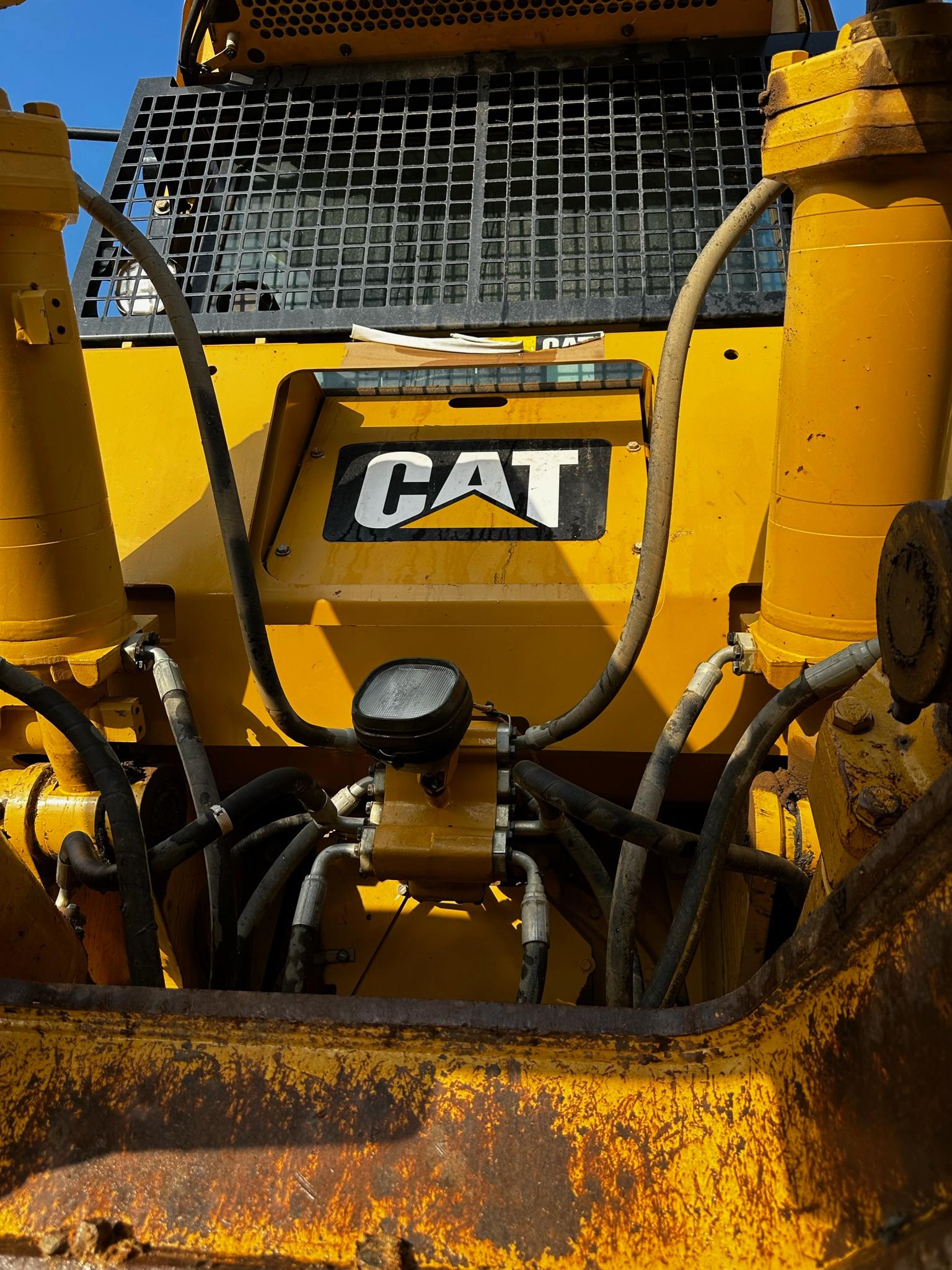 2014 CAT D8T