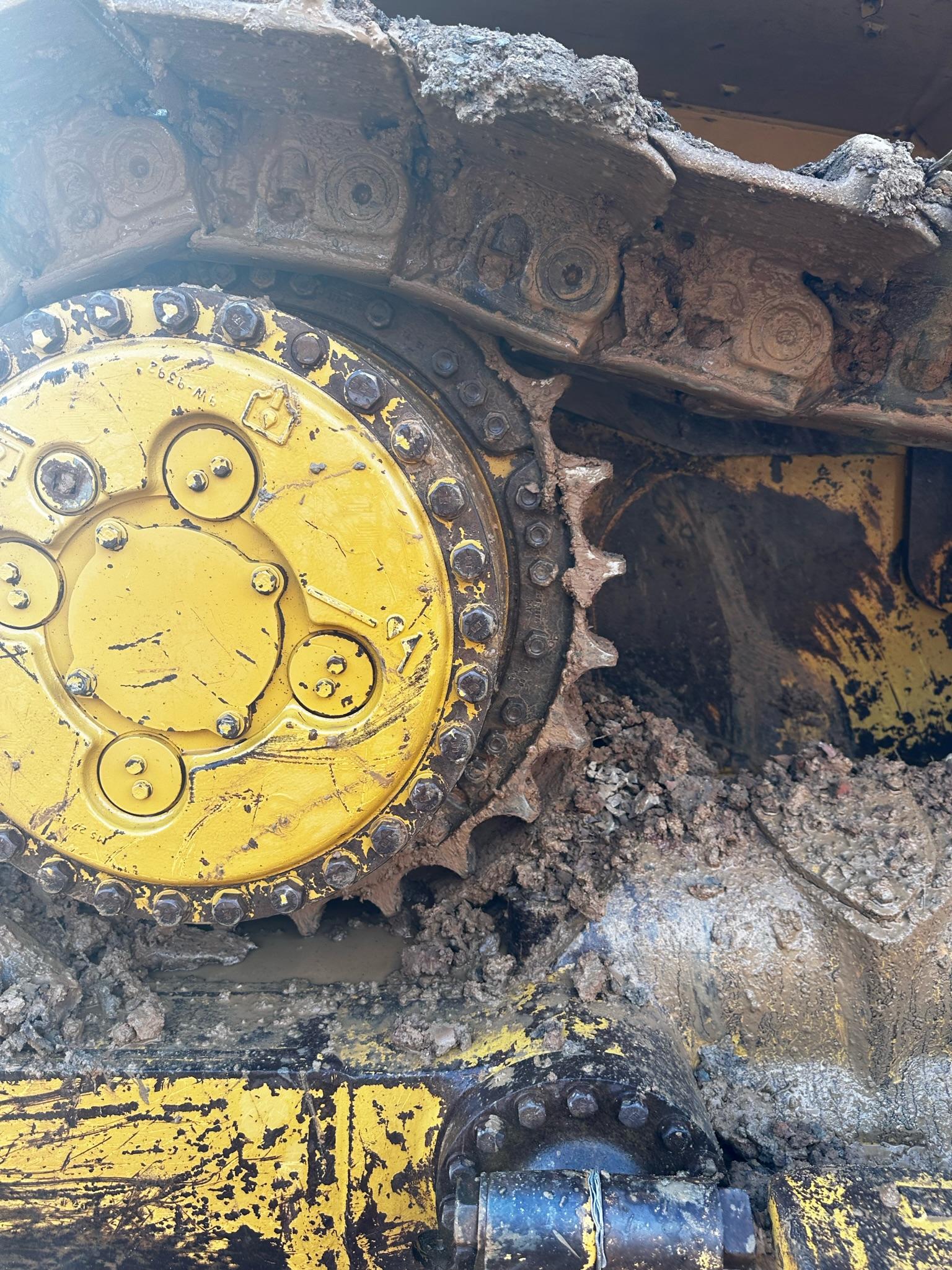 2014 CAT D8T