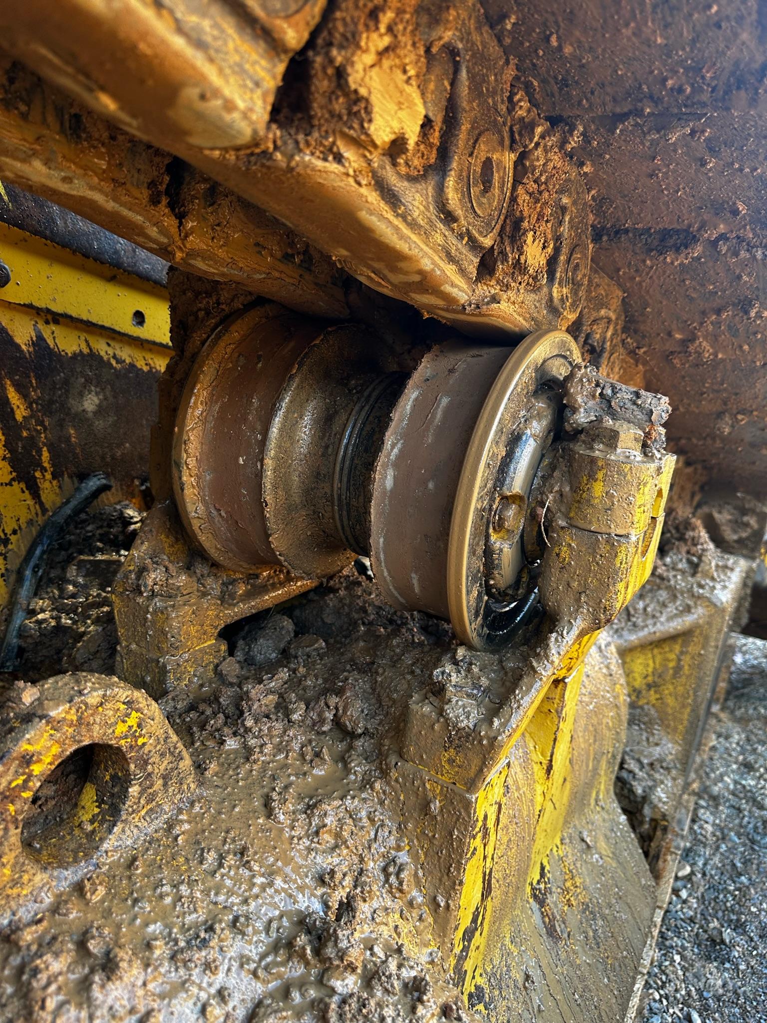 2014 CAT D8T