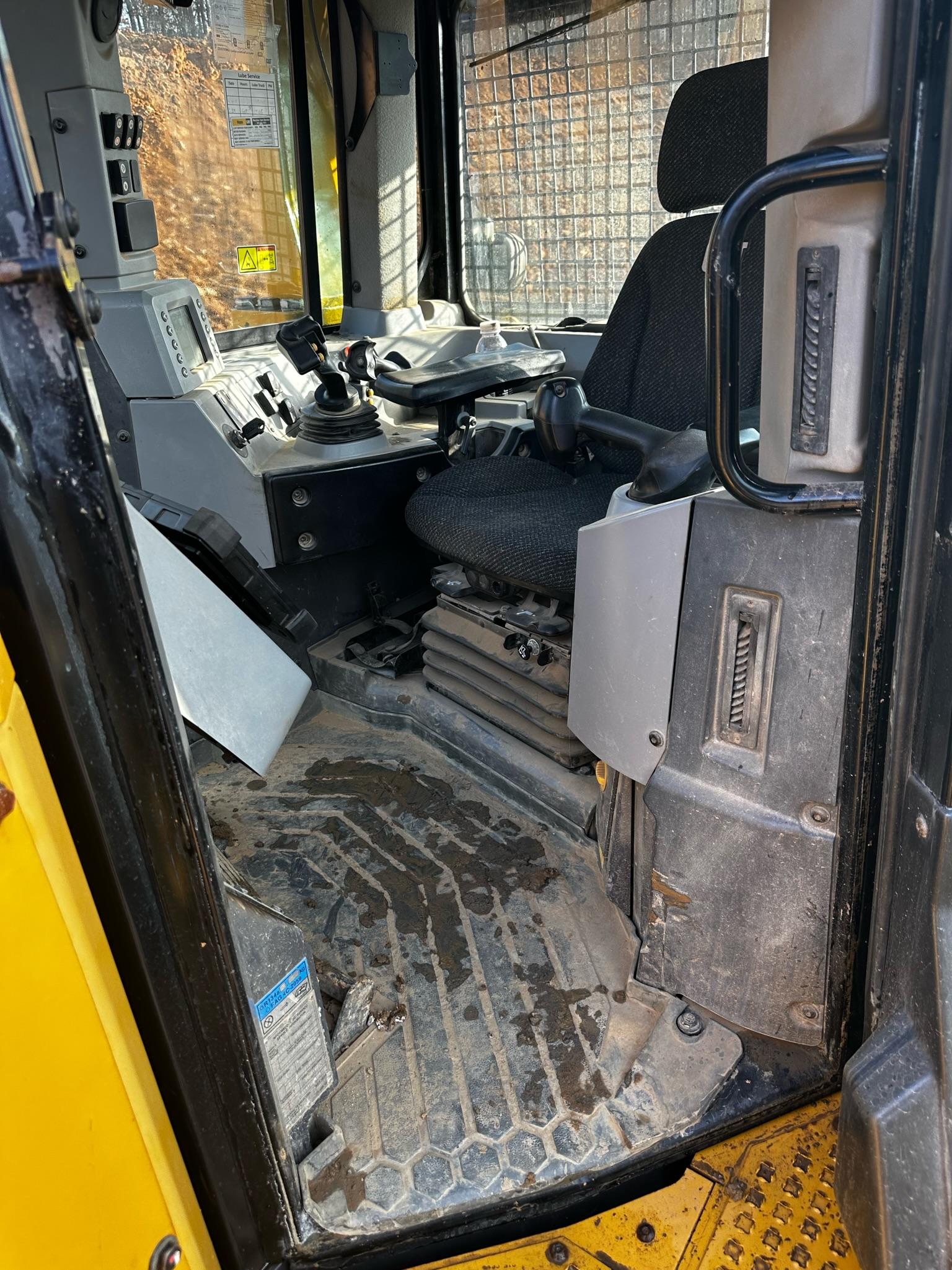 2014 CAT D8T