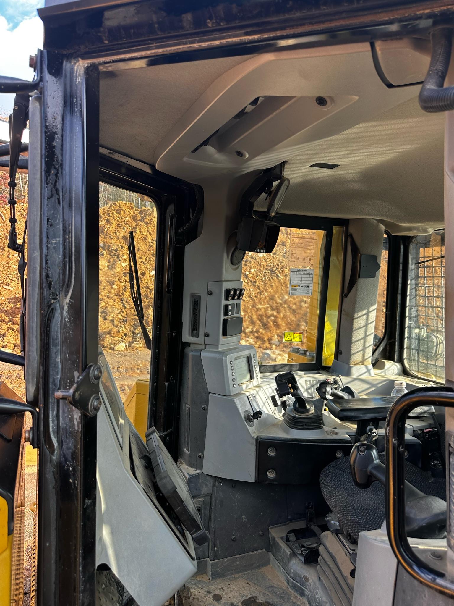 2014 CAT D8T