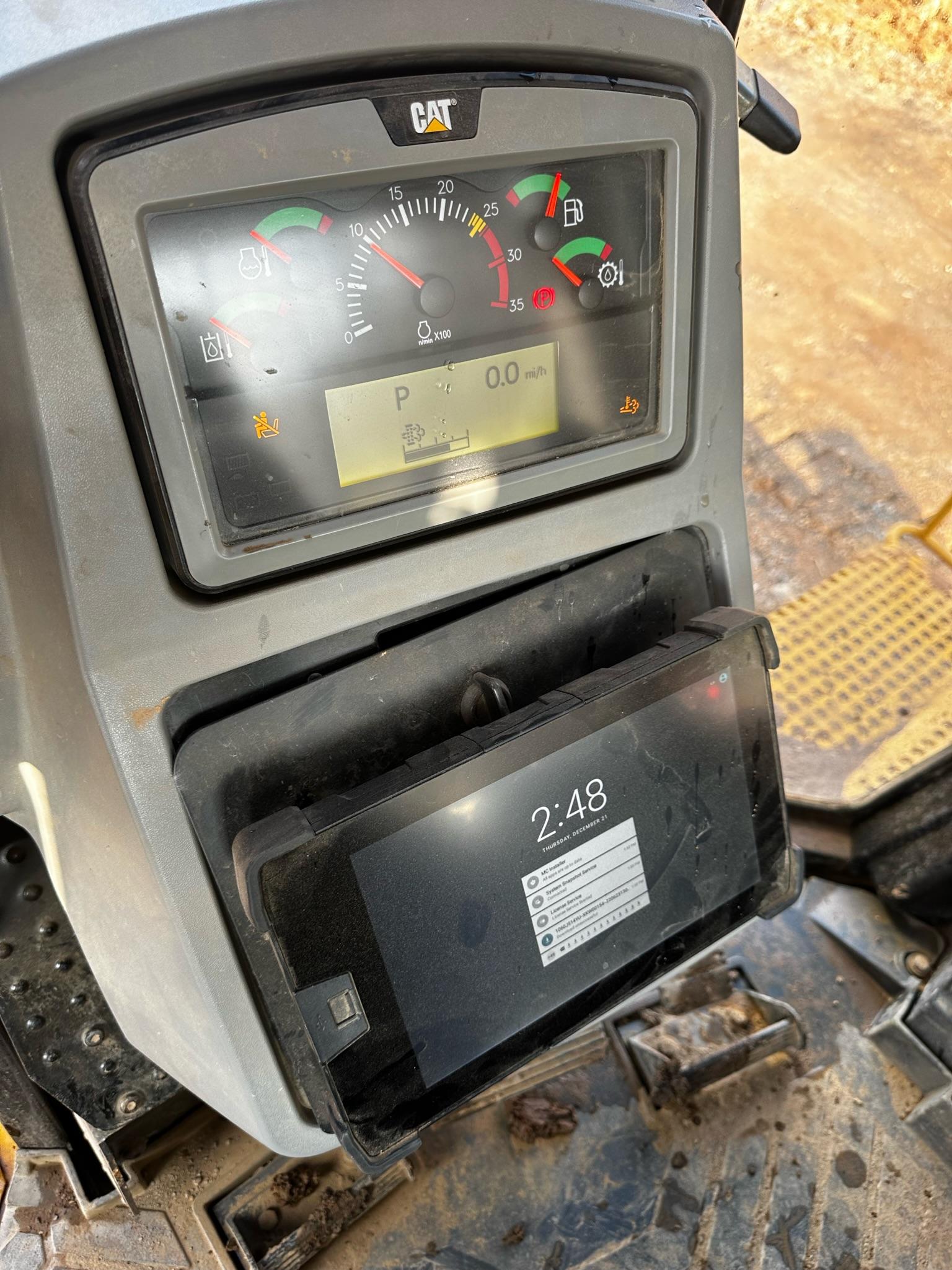 2014 CAT D8T