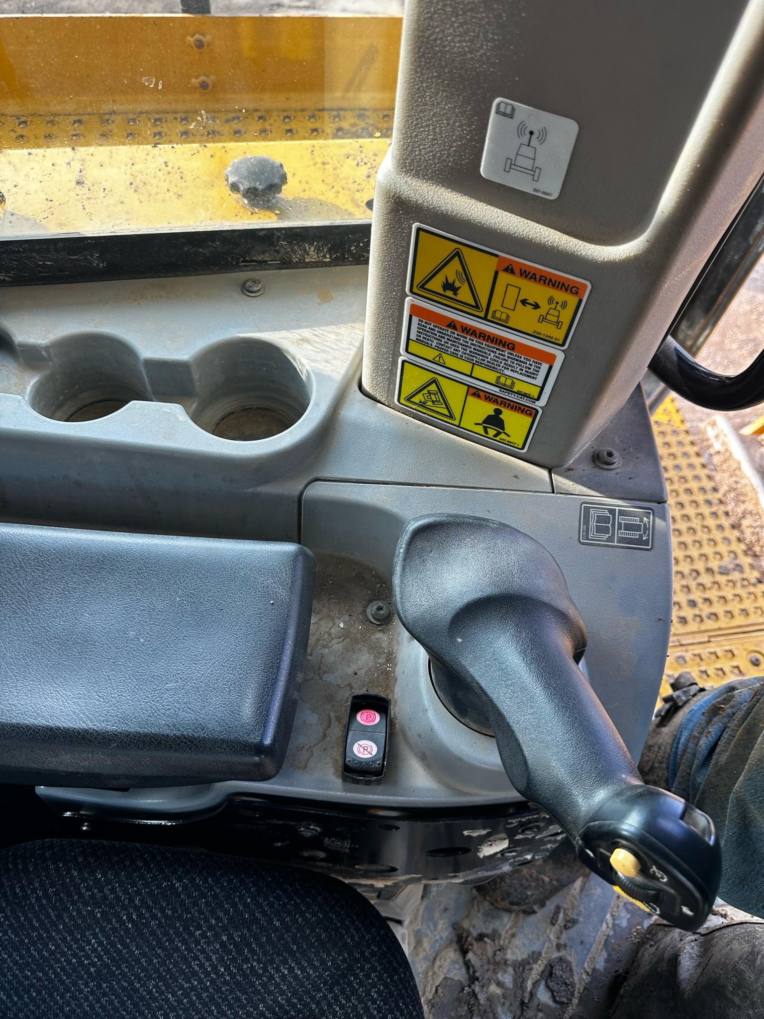 2014 CAT D8T