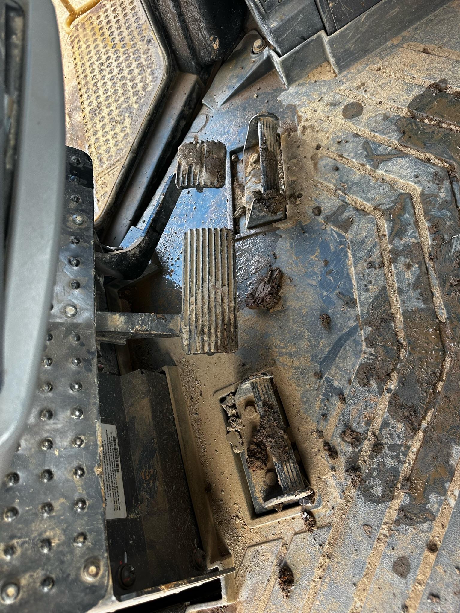 2014 CAT D8T