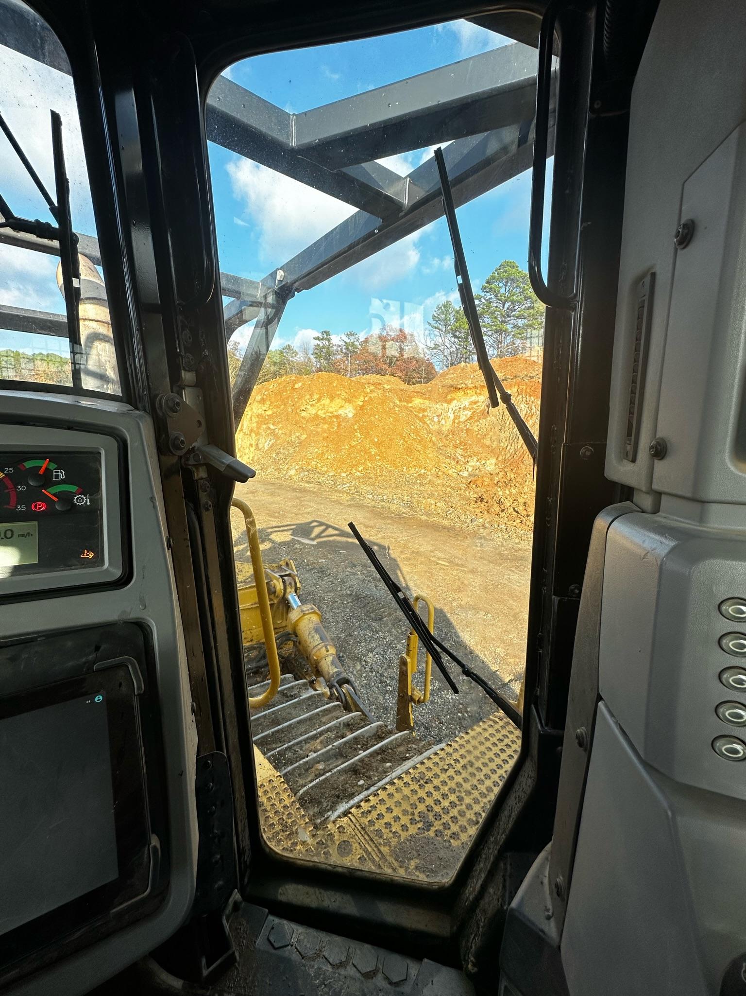 2014 CAT D8T