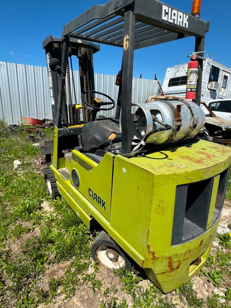 Clark Fork Lift