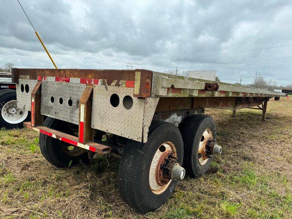 1985 Fruhauf Flat bed