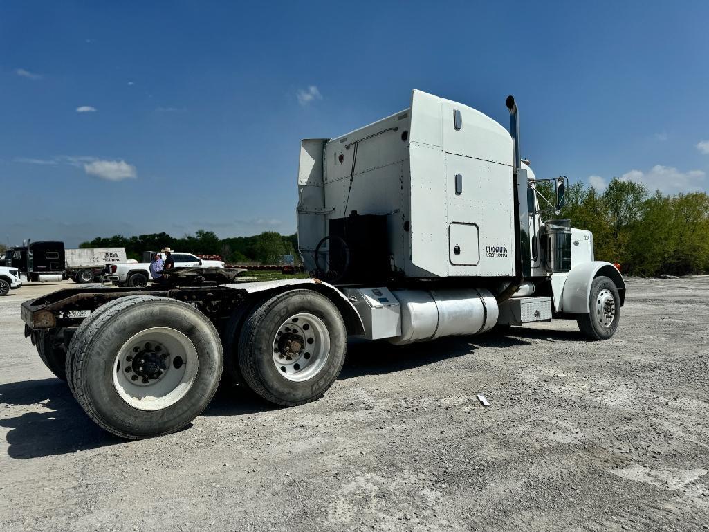 1999 Peterbilt 379