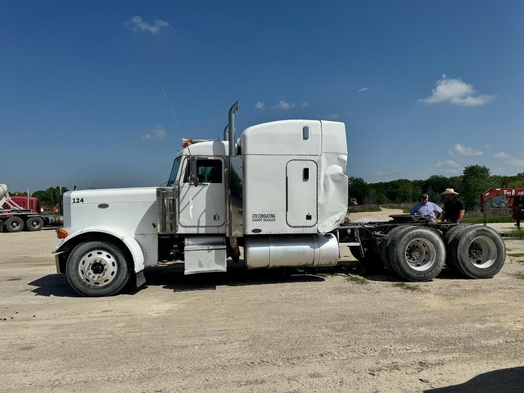 1999 Peterbilt 379