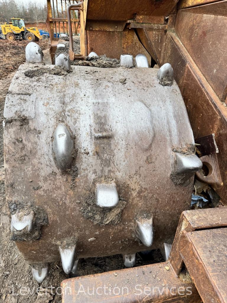 1987 CAT 826C Sheeps Foot Landfill Compactor
