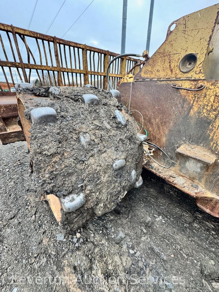 1987 CAT 826C Sheeps Foot Landfill Compactor