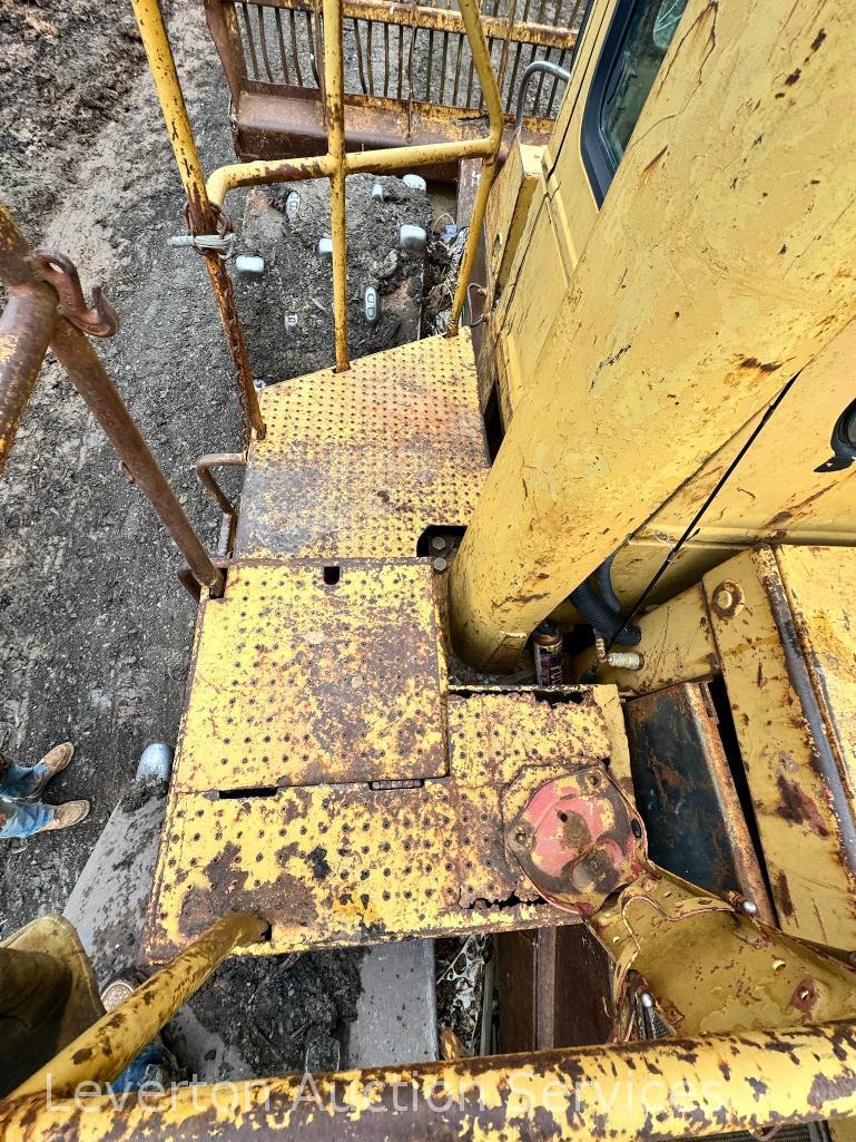 1987 CAT 826C Sheeps Foot Landfill Compactor