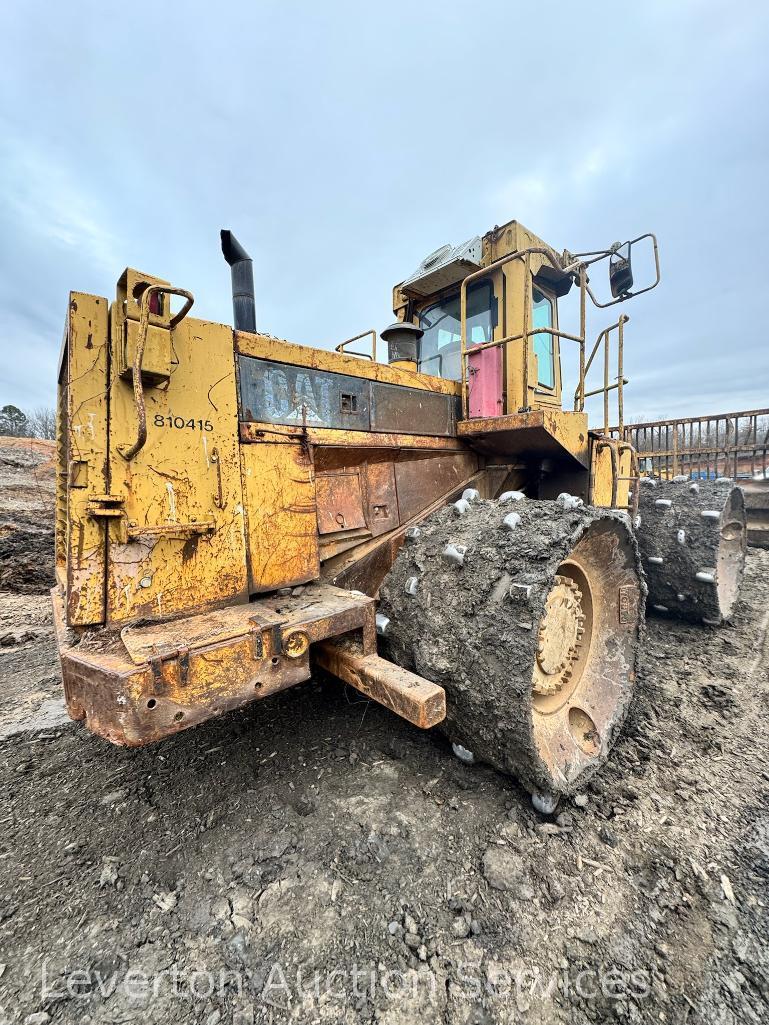 1987 CAT 826C Sheeps Foot Landfill Compactor