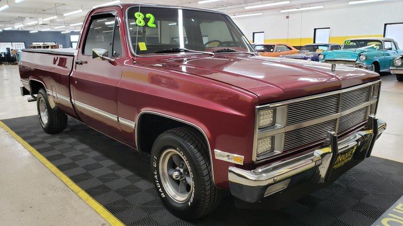 1982 Chevrolet C10 Silverado - 6.2L Diesel