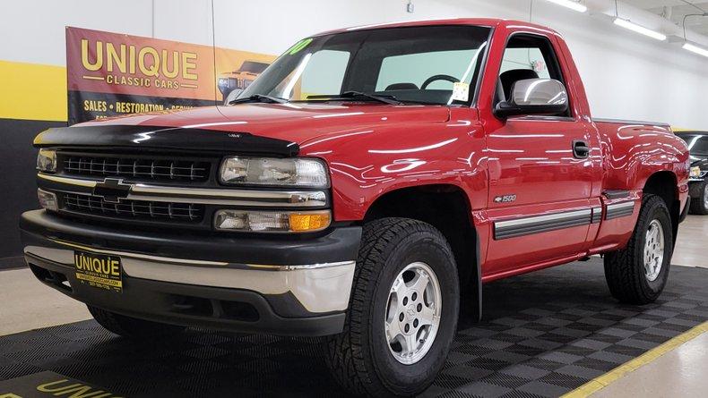 2000 Chevrolet Silverado 1500 Reg Cab Shortbox 4x4, only 49k actual miles!