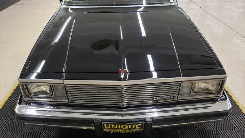 1981 Chevrolet El Camino - Crate 350ci V8, A/C BLOWS COLD!