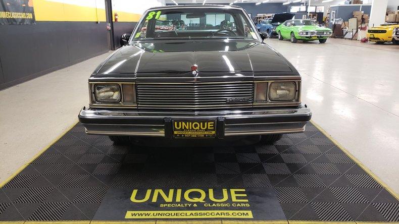 1981 Chevrolet El Camino - Crate 350ci V8, A/C BLOWS COLD!