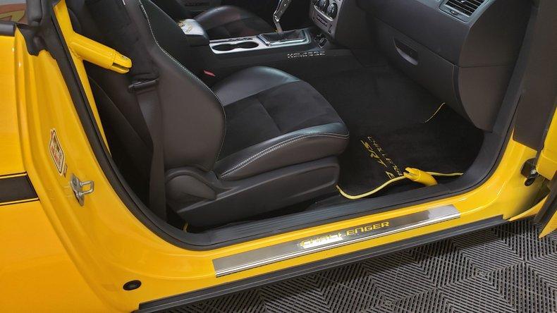 2012 Dodge Challenger SRT8 - Twin-Turbo 6.4L (392ci) Hemi V8 (1,000 hp)