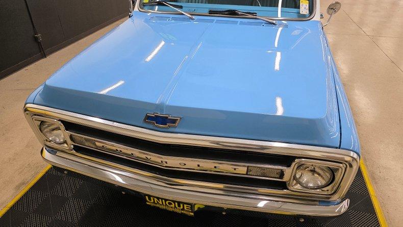 1969 Chevrolet C-10 Custom - Built 327ci V8