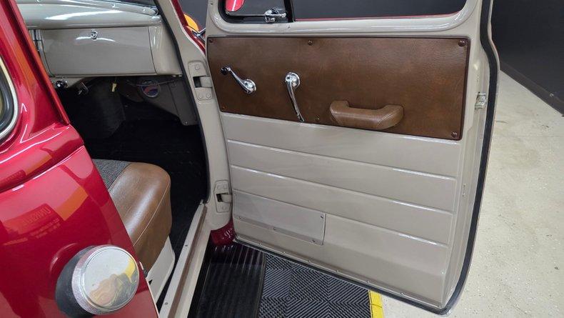 1955 Chevrolet Pickup 5 Window