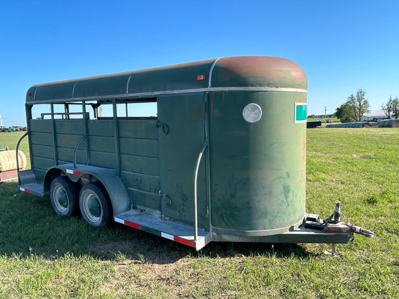 WW  Livestock Trailer