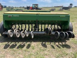 John Deere 8300