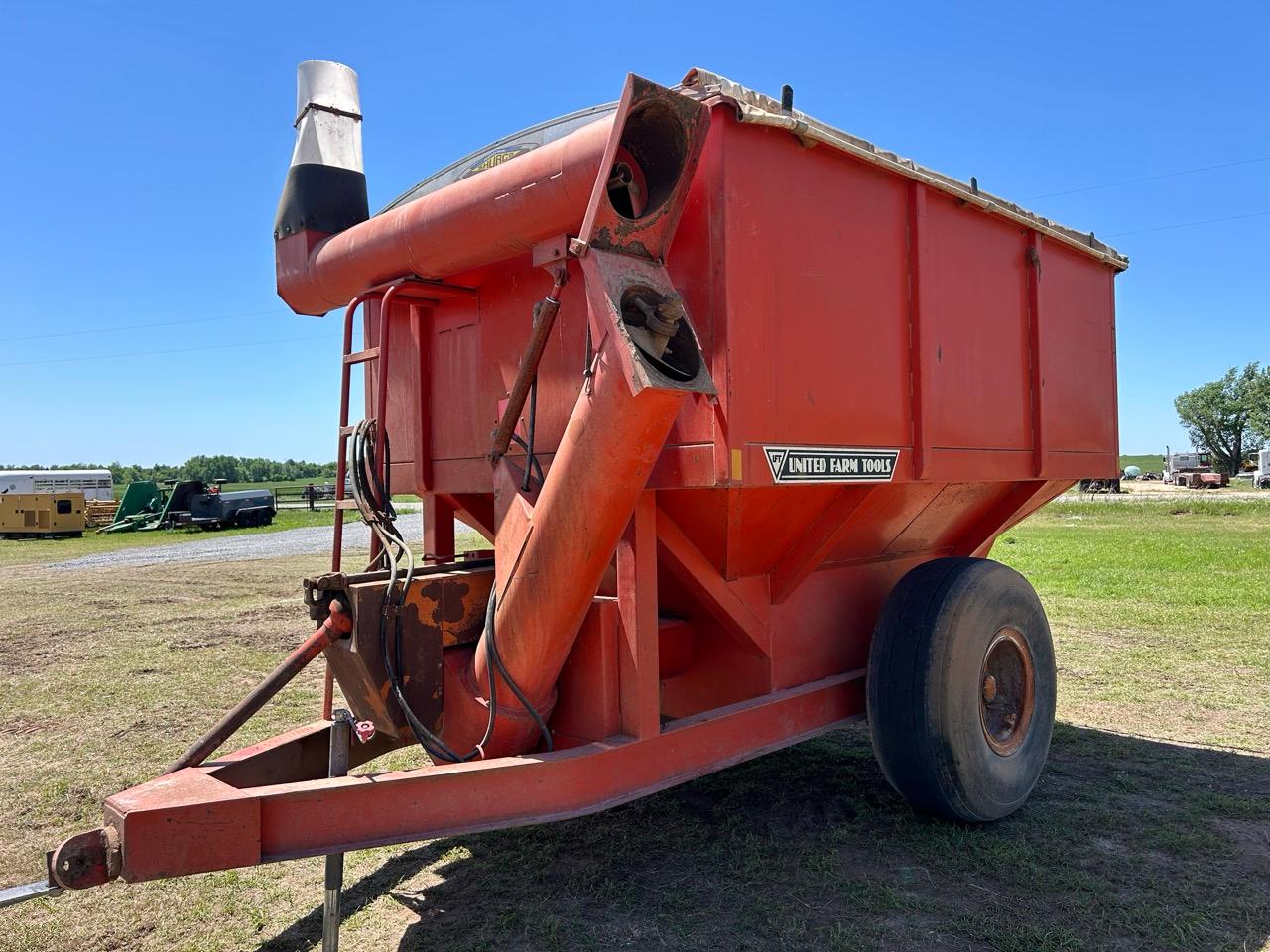 UFT Grain Cart