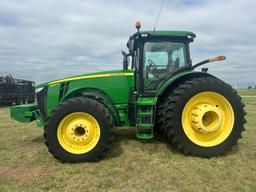 John Deere 8310R