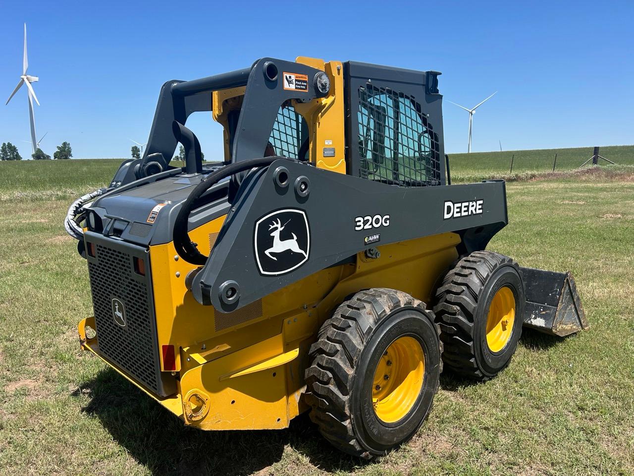 2020 Deere 320G