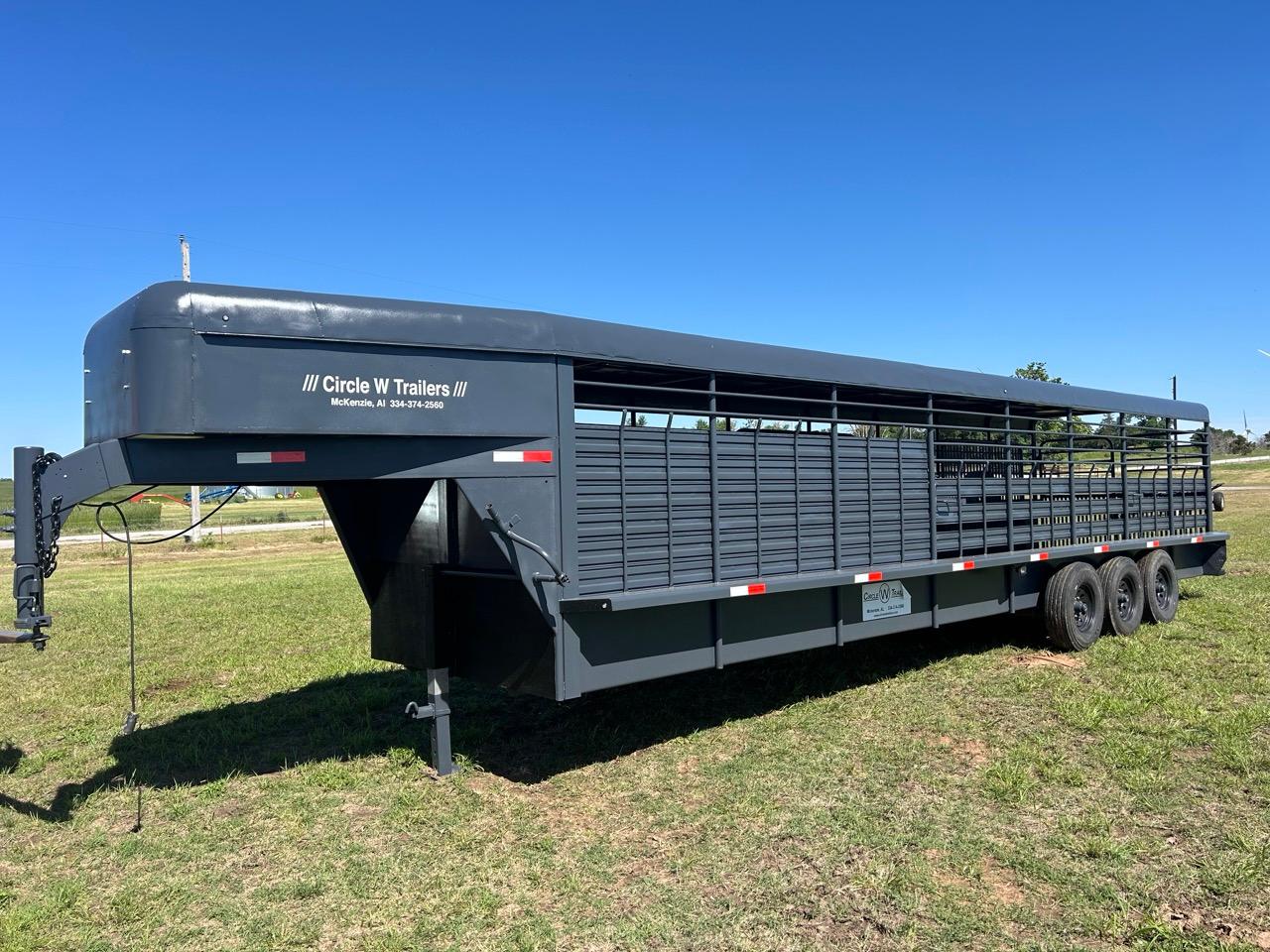 2010 Circle W Livestock Trailer