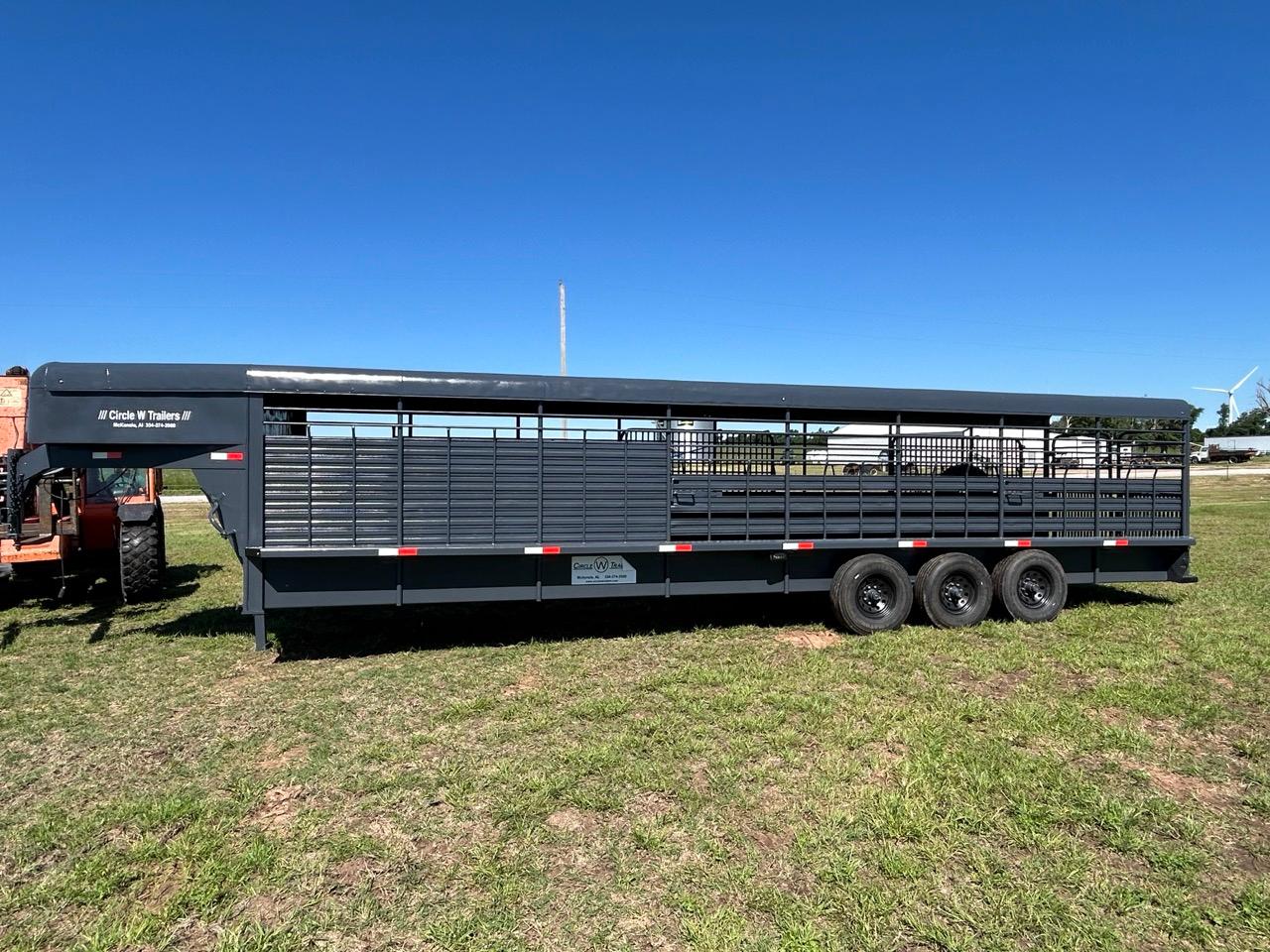 2010 Circle W Livestock Trailer