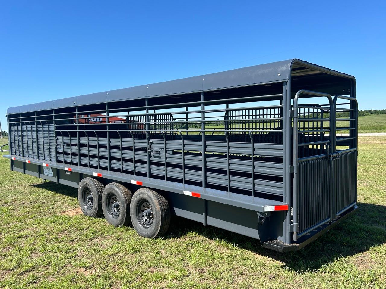 2010 Circle W Livestock Trailer