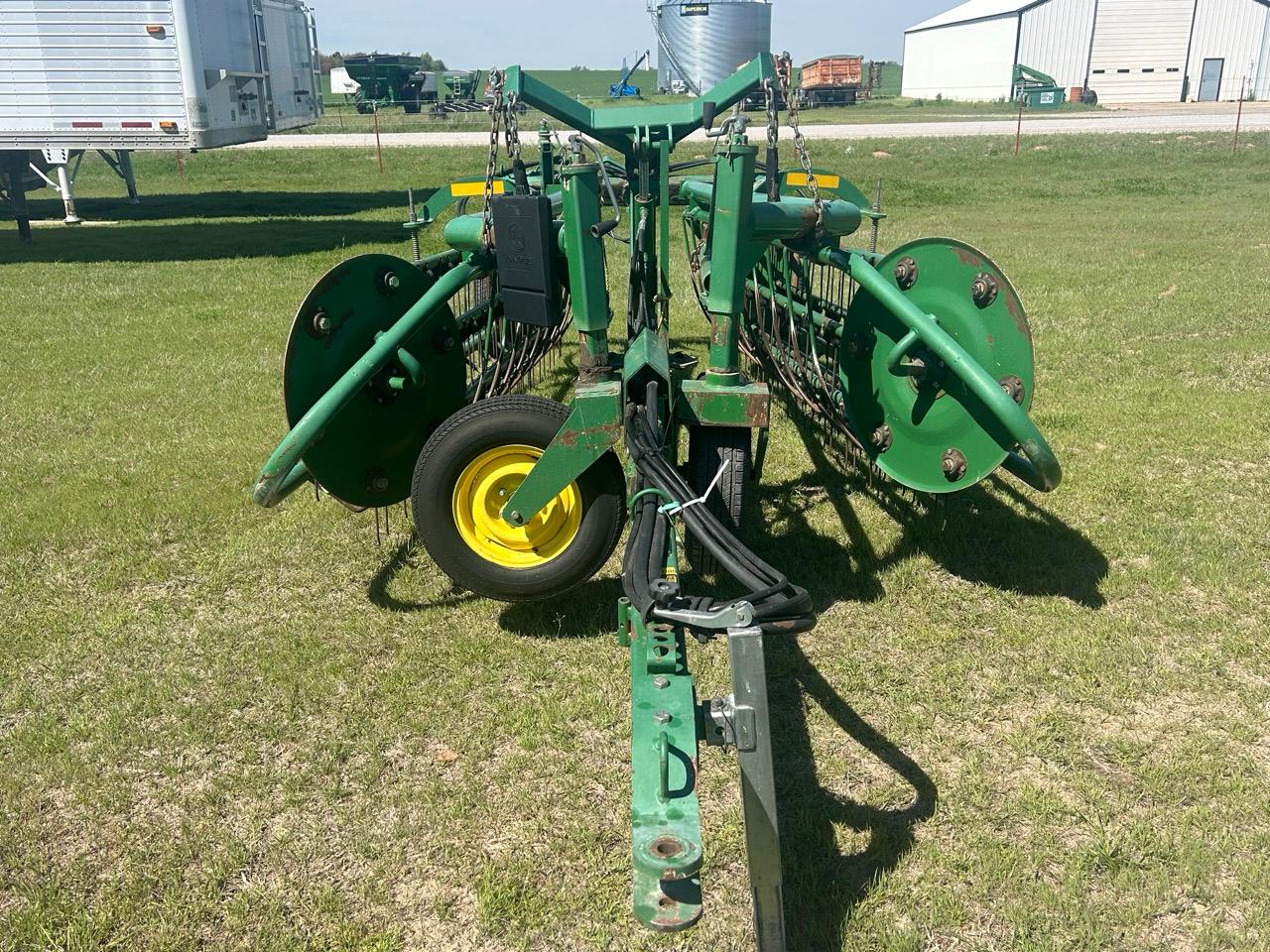 John Deere 705