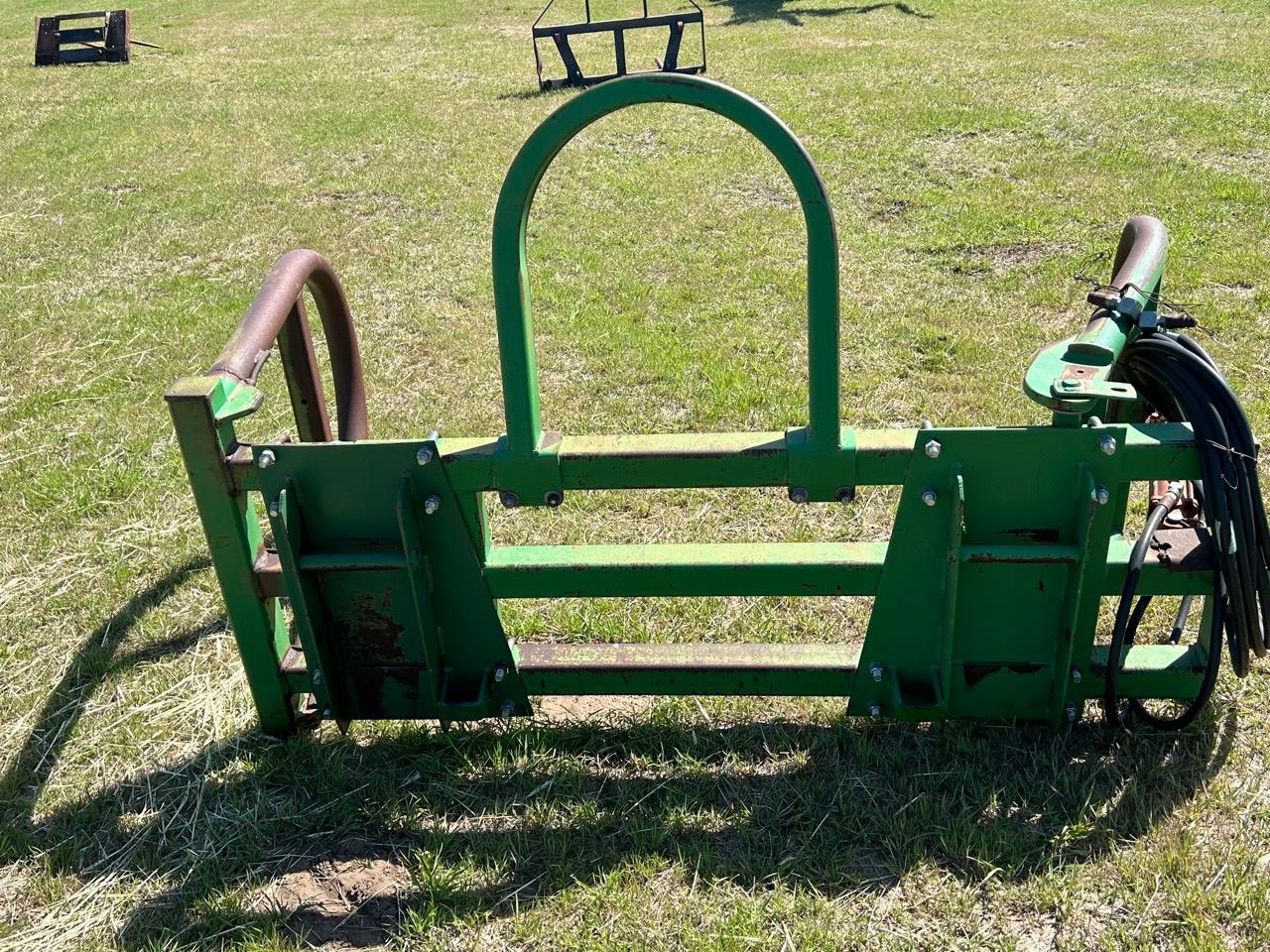 John Deere Bale squeeze