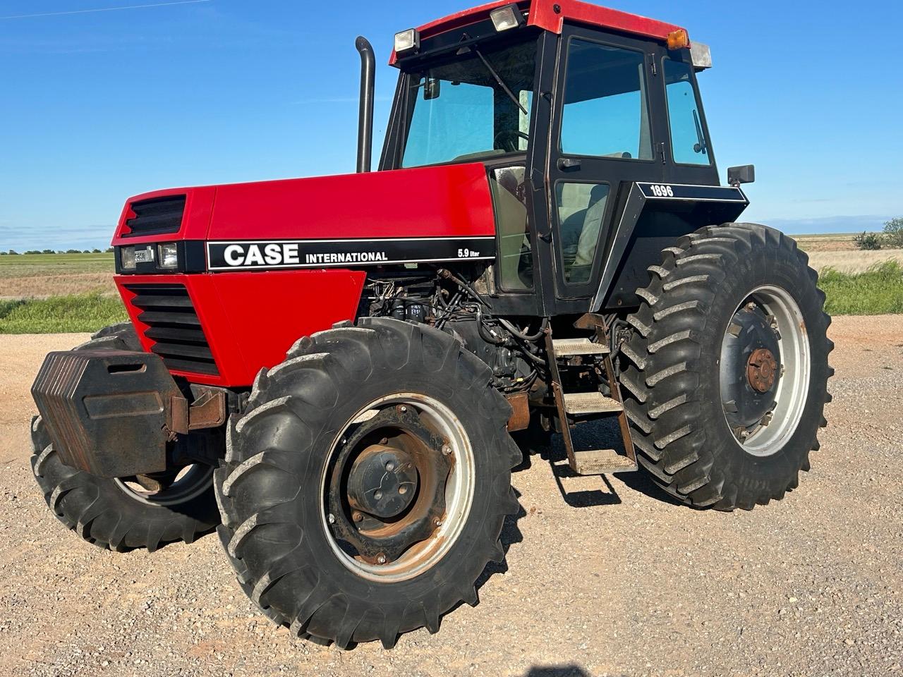 Case IH 1896