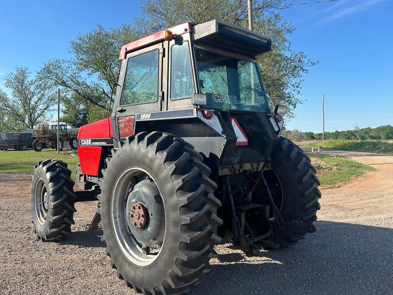 Case IH 1896