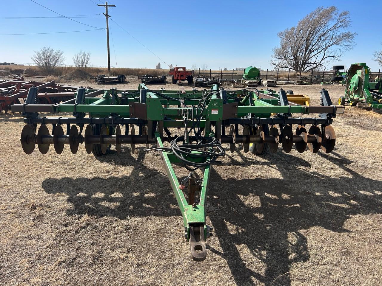 1997 John Deere 714