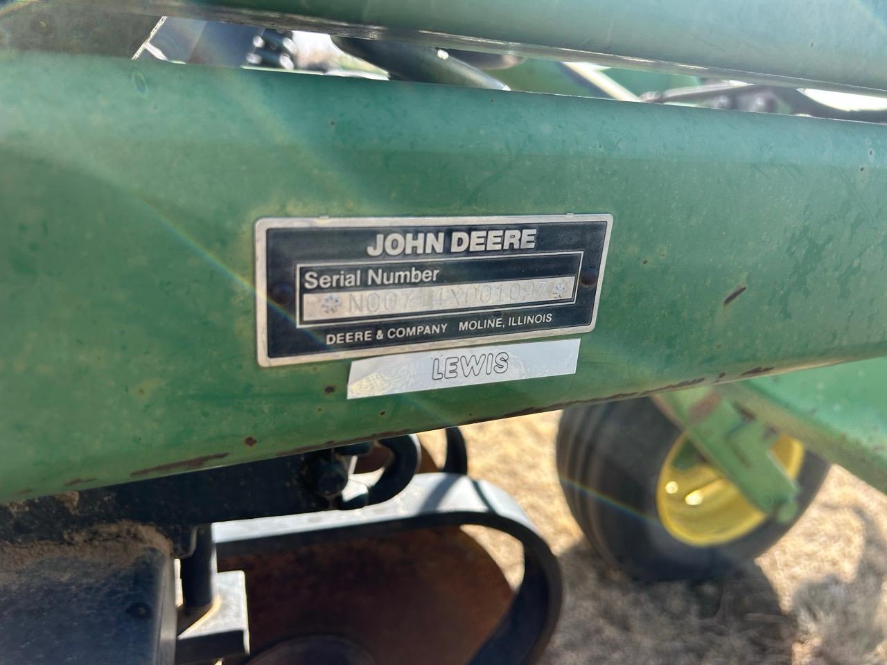 1997 John Deere 714