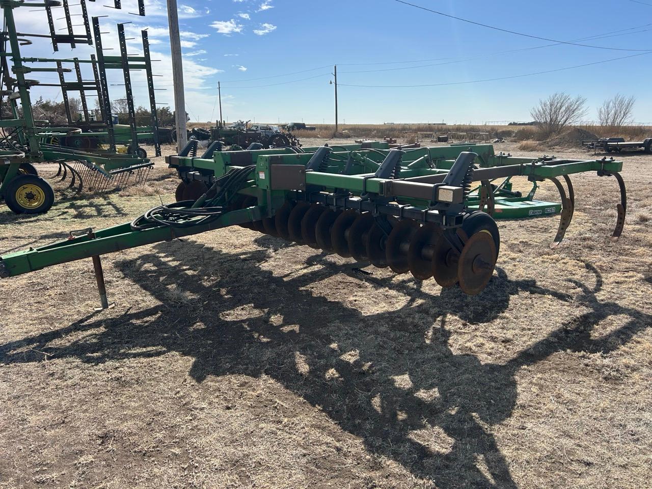1997 John Deere 714