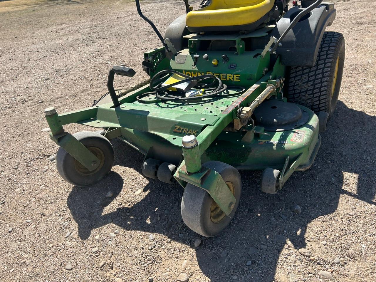 2005 John Deere 717A
