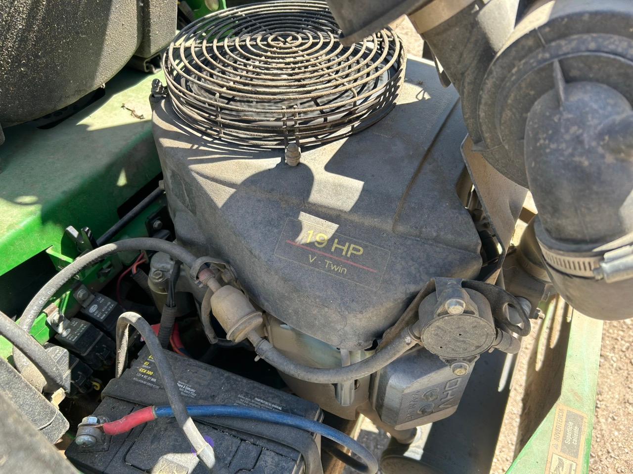 2005 John Deere 717A