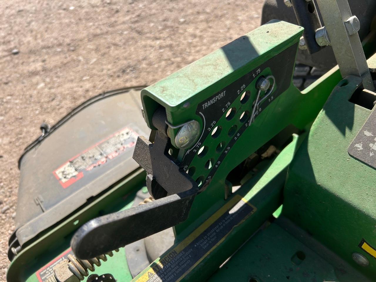 2005 John Deere 717A